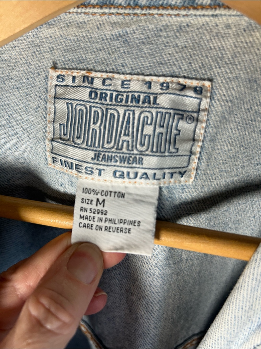Vintage Y2K Jordache Light Blue Denim Jean Jacket size medium - Picture 11 of 12